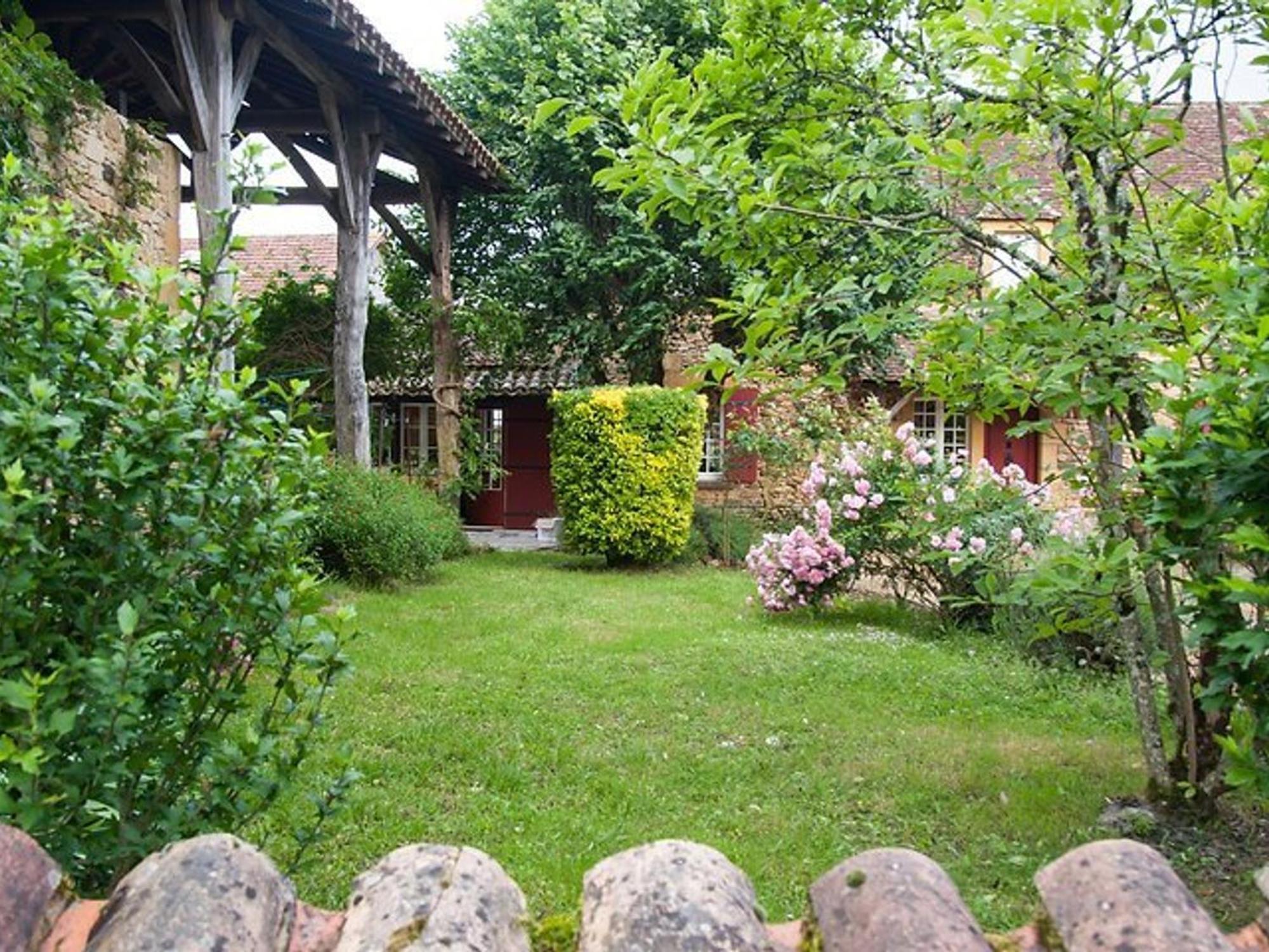 Charmante Maison En Pierre Avec Piscine Privee, 8 Personnes, Proche Des Bastides - Fr-1-824-19 Le Buisson-de-Cadouin Екстер'єр фото
